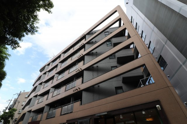 ラポール37の駐車場