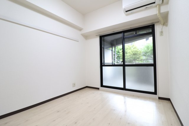 ラポール37の洋室