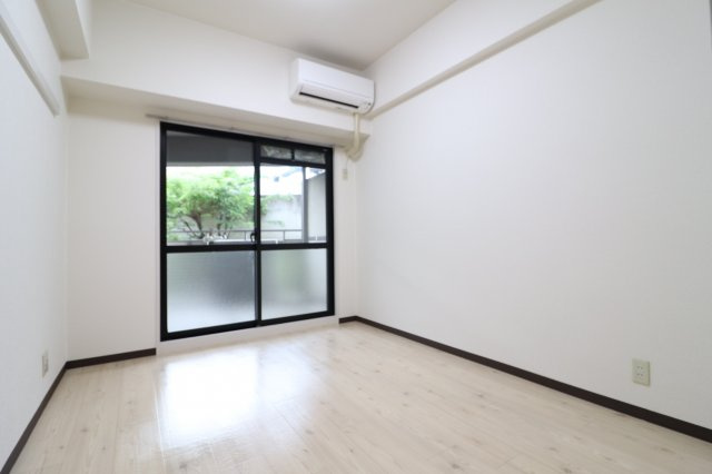 ラポール37の寝室