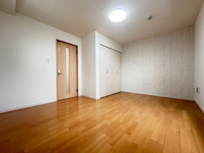 【洋室】 | レジデンス千里丘