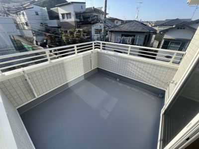 【バルコニー】 | 川西市松が丘町新築戸建 | 日当たりの良いバルコニー
水道が引いてあるので、何かと便利です！