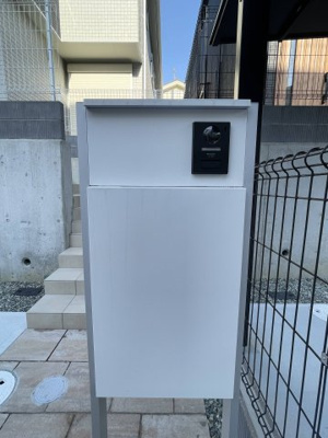 【その他】 | 川西市松が丘町新築戸建 | 便利な宅配ボックス