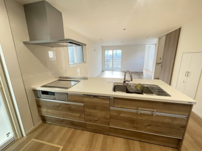 【キッチン】 | 川西市松が丘町新築戸建 | IHクッキングヒーターと食洗機付きで安心快適な毎日♪