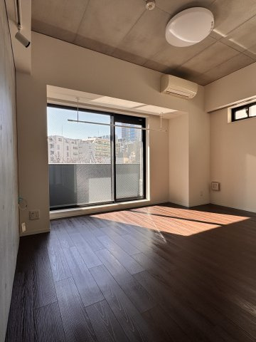 パークヒルズ赤坂の居間・リビング|同間取り別号室の写真使用