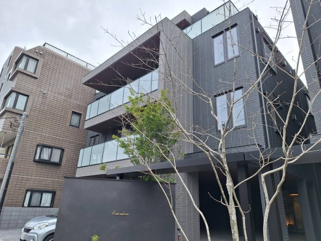 Ｅａｓｔ　ｓｅｄｏｎａの外観