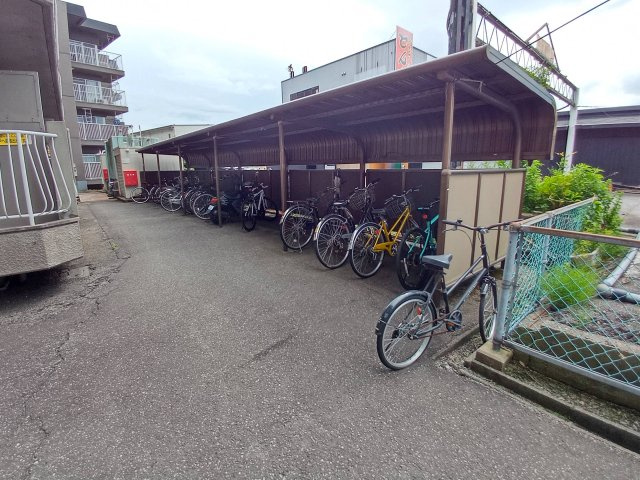 コーポモビリエ２号館のその他共用部分|駐輪場