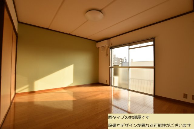 コーポモビリエ２号館の居間・リビング