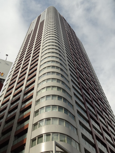 ザ・梅田タワー