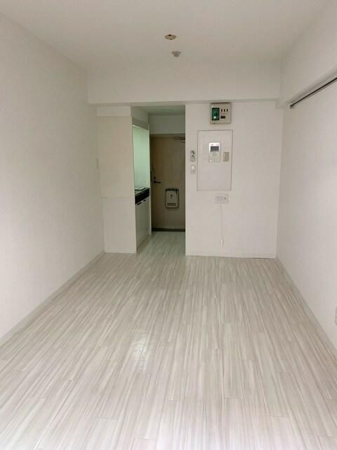 マリオン鶯谷の居間・リビング