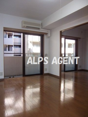 【寝室】 | グリフォーネ横浜・西口 | 同一仕様