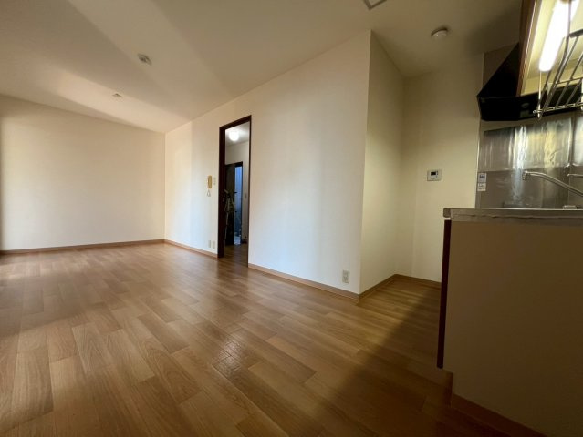 レナ水尾の内装