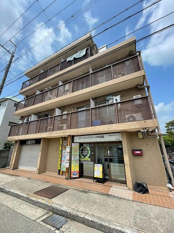 シャンブルド甲東園の外観