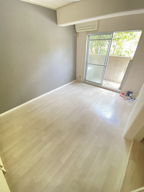 シャンブルド甲東園の居間・リビング