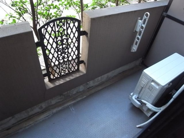 日神パレステージ音羽のバルコニー