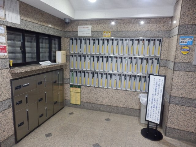 日神パレステージ音羽のロビー