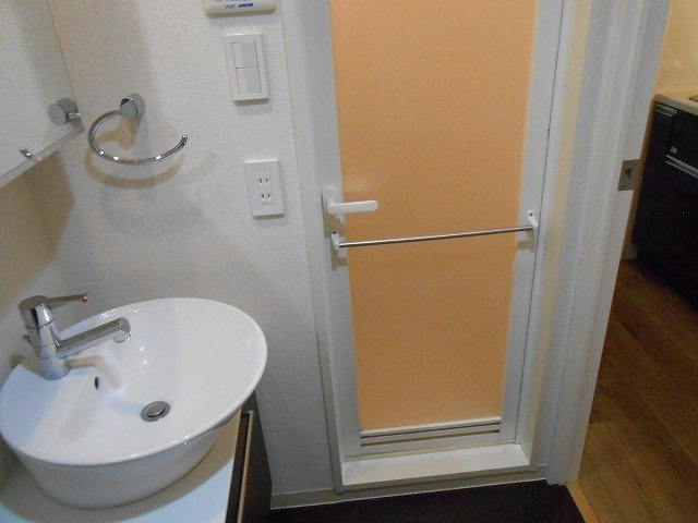 NISHI IKEBUKURO RESIDENCEの洗面所