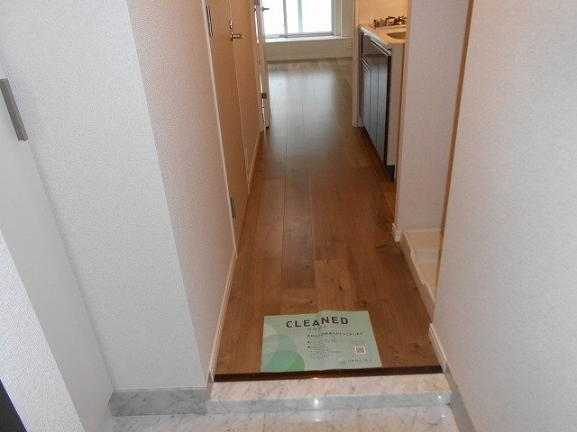 NISHI IKEBUKURO RESIDENCEの玄関