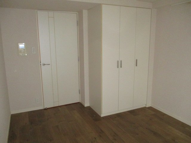 NISHI IKEBUKURO RESIDENCEの洋室