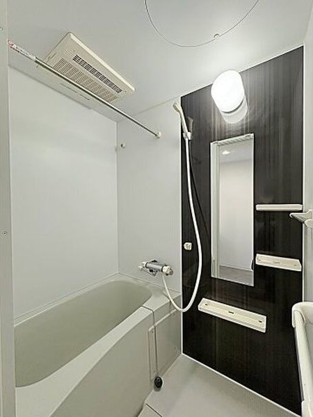 Le　Blanc大須の浴室