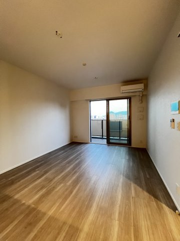 エンクレスト博多PARKSIDEの居間・リビング