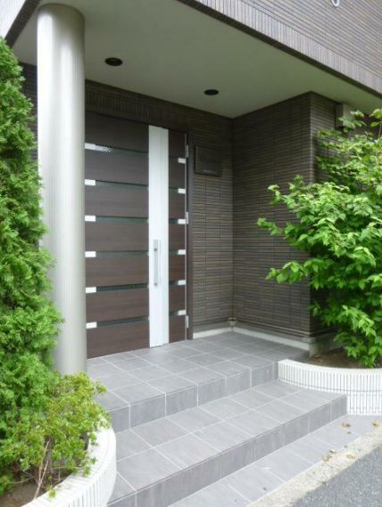 エリュシオンのエントランス|エントランス☆