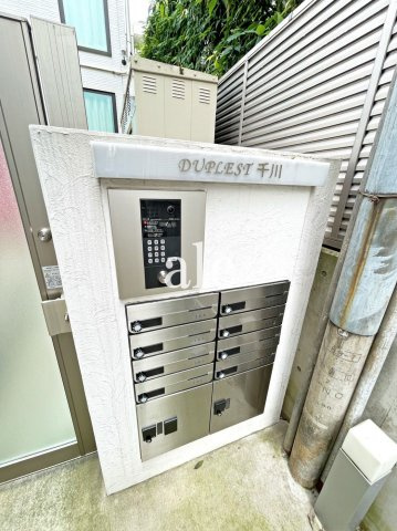 DUPLEST千川（ドュプレスト千川）のエントランス