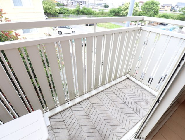 熊本市西区上代１丁目のアパートのバルコニー