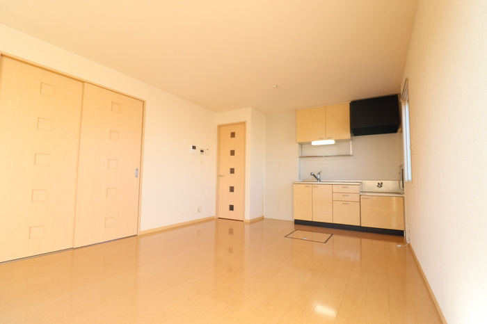 熊本市西区上代１丁目のアパートの居間・リビング