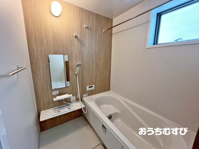春日井市熊野桜佐区画整理(全2棟)の浴室