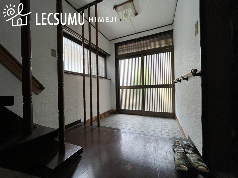 姫路市野里堀留町/中古戸建の玄関
