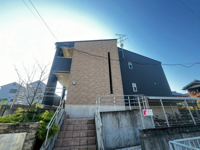 プレジェーネ一津屋の外観