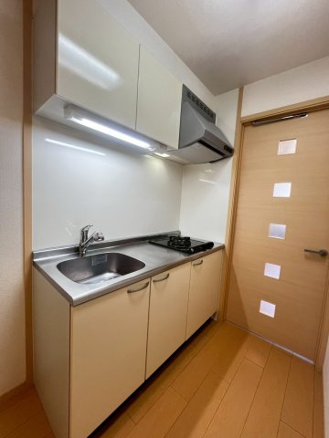 プレジェーネ一津屋のキッチン