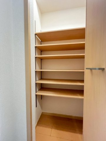 プレジェーネ一津屋の収納