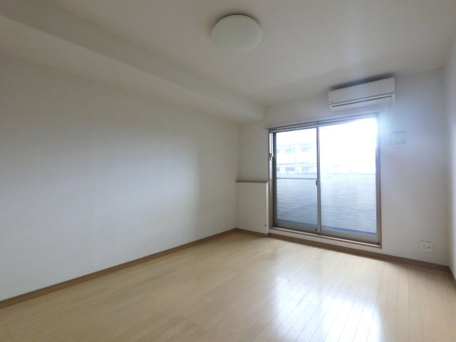 ミリアビタ津田沼の居間・リビング