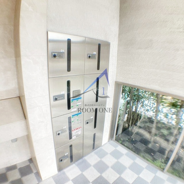 メゾンフローレのその他共用部分|宅配ボックスです。