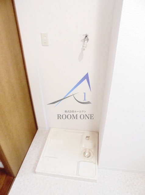 メゾンフローレの設備|洗濯機置き場です。