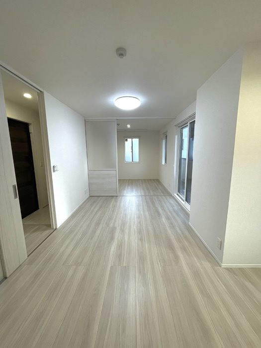 ボヌール庚午中の居間・リビング