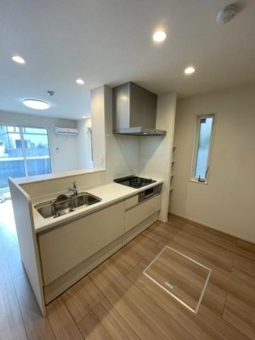 ルミナス庚午のキッチン