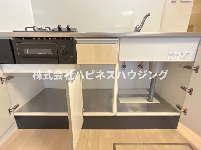 葉山レジデンスⅢのキッチン|キッチン下収納