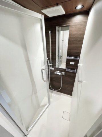 COCOFLAT東高円寺（ココフラット東高円寺）のシャワールーム|同シリーズ別物件参考写真