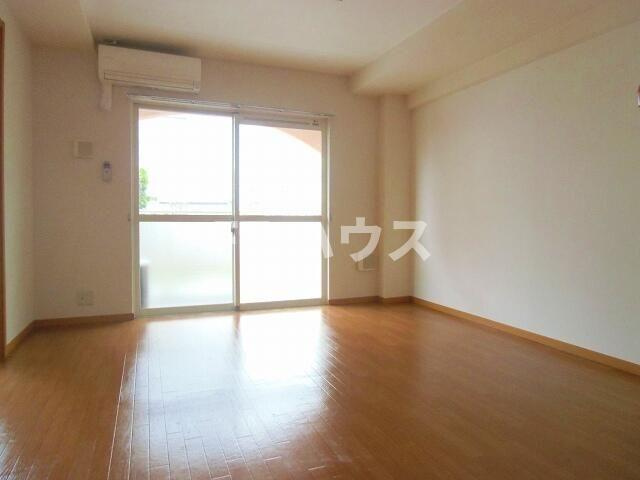 グレイスガーデンの居間・リビング