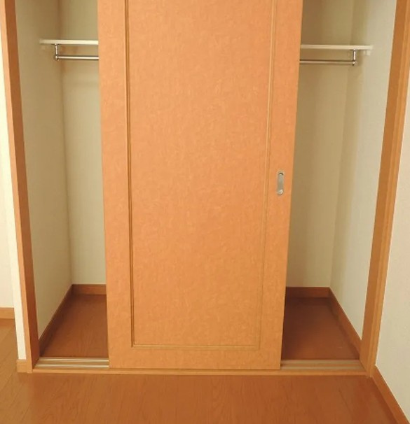 レオパレスメゾン　ド　アキの収納