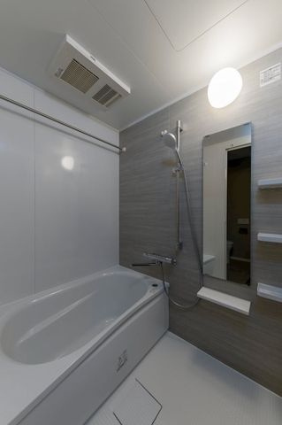 レジディア恵比寿の浴室