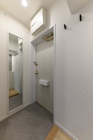 レジディア恵比寿の玄関