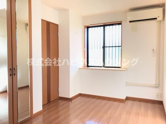 クレメント駒木Ｃの内装|洋室