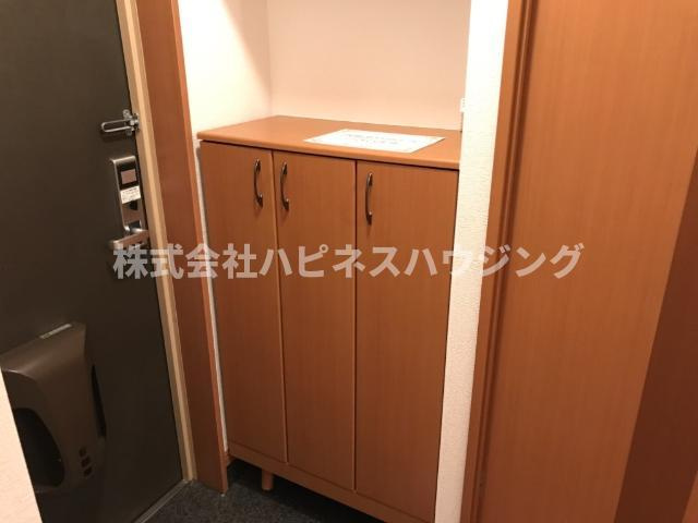 クレメント駒木Ｃの収納|下駄箱
