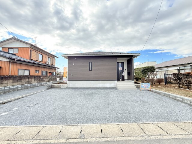 筑西市井上第1　新築戸建　1号棟の駐車場|カースペース4～5台程可能！