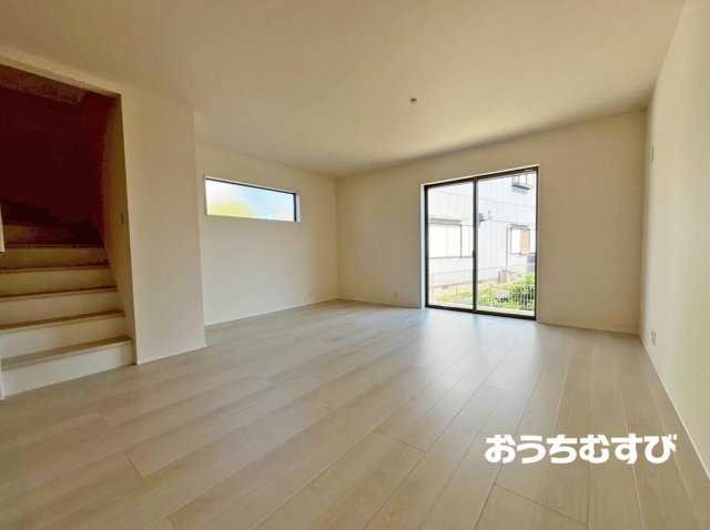 春日井市熊野桜佐区画整理(全2棟)の居間・リビング