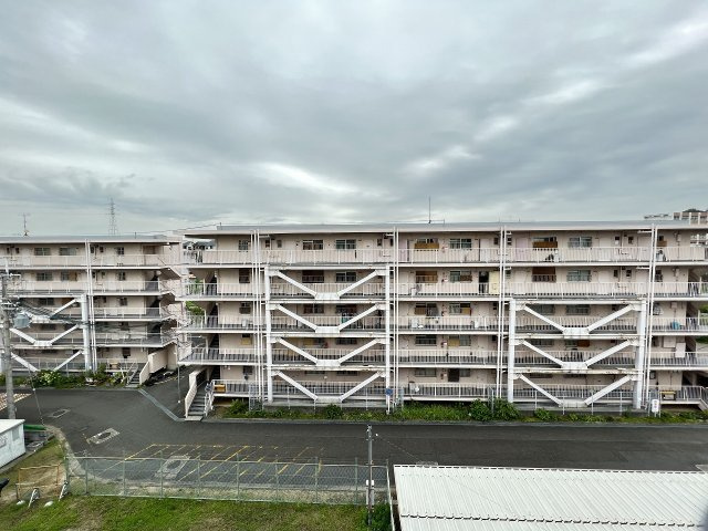 ビレッジハウス服部5号棟の展望