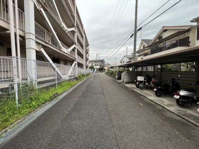 ビレッジハウス服部5号棟の周辺